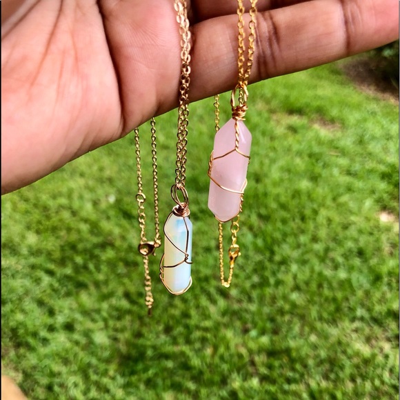 Stone Pendent Necklace 💋 - Picture 4 of 6